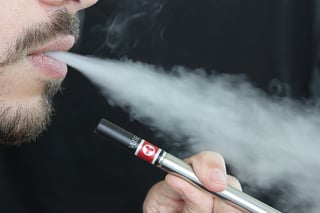 e-cigarette-1301670_640.jpg