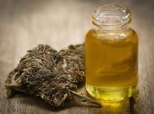 medicinal-cannabis-with-extract-oil-1.jpg